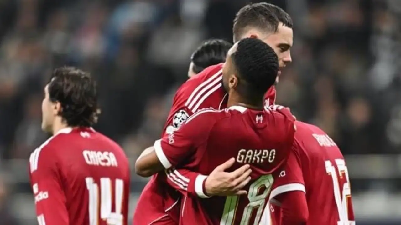 صفارات الإنذار.. موعد مباراة ليفربول ضد بيرنلي والقنوات الناقلة في الدوري الإنجليزي